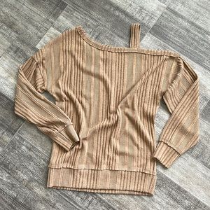 Daytrip one should top